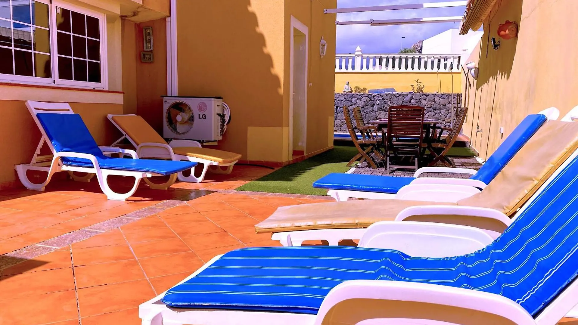 Tropicalidays Villa Cardones San Isidro  0*, San Isidro (Tenerife)